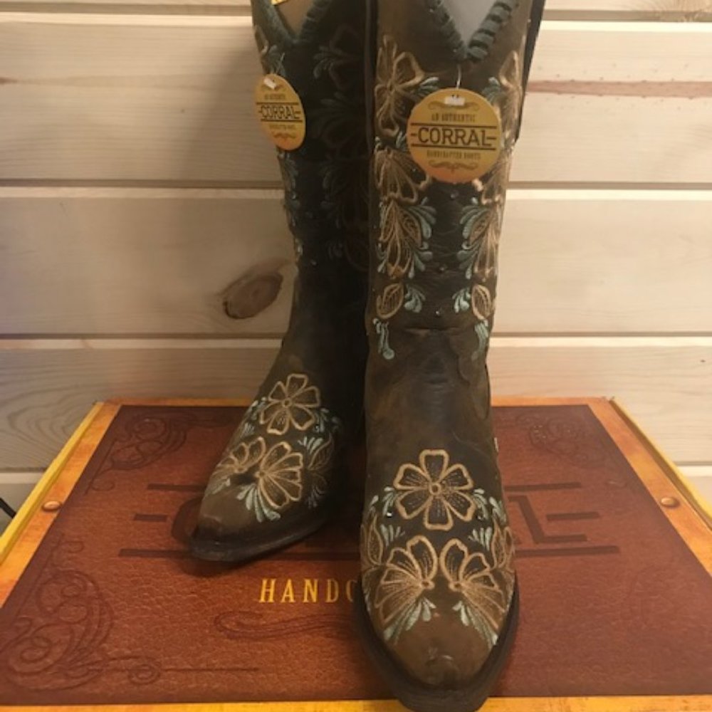 Corral Womens Flower Embroidered Cowboy Boot R1434